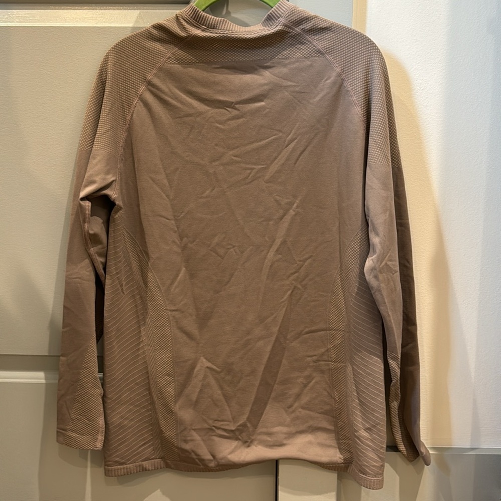 Activewear Long-sleeve - Picture 5 of 5